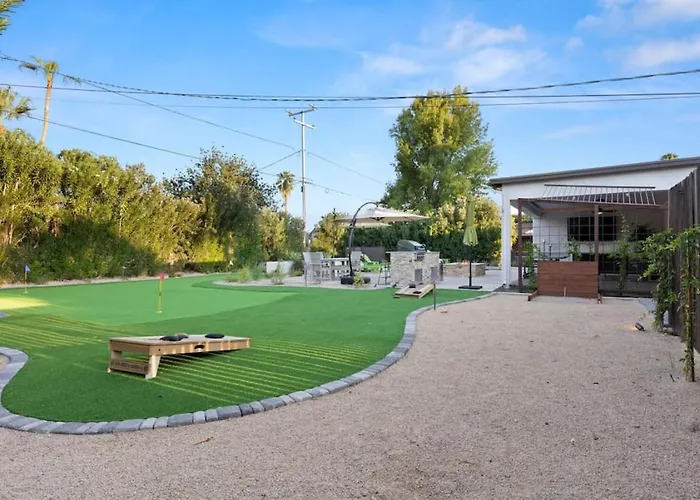 The Emerald Oasis Holiday home *