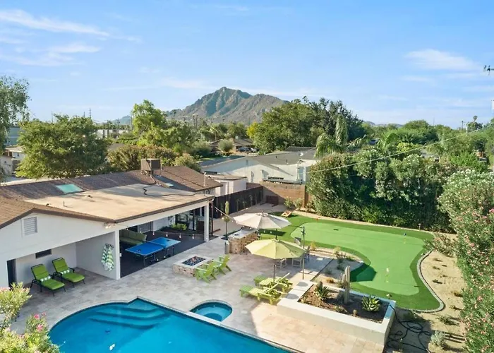 The Emerald Oasis Holiday home